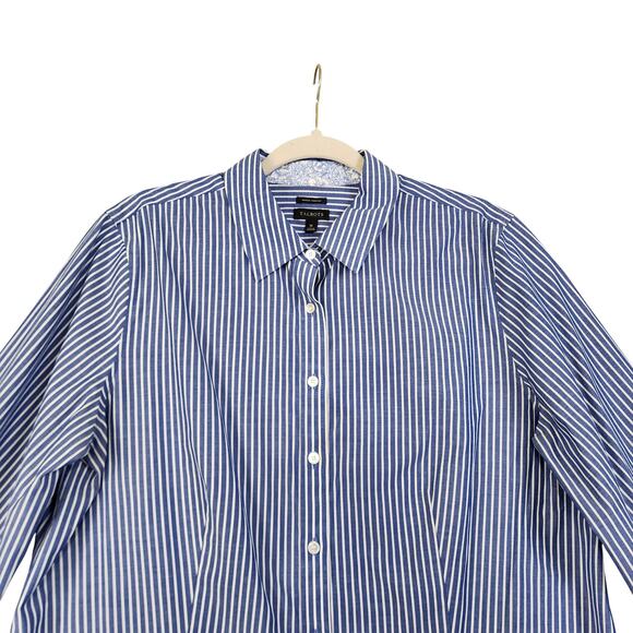 Talbots Womens Non Iron Perfect Shirt Size 16 Blue White Stripe Contrast Cuff - Picture 2 of 8